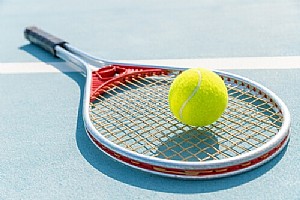 ����� ����